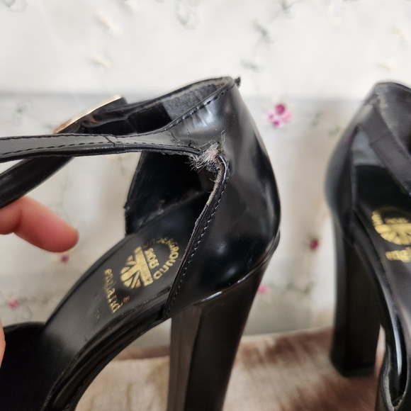 Vintage Platform Mary Jane Pumps - Picture 11 of 15